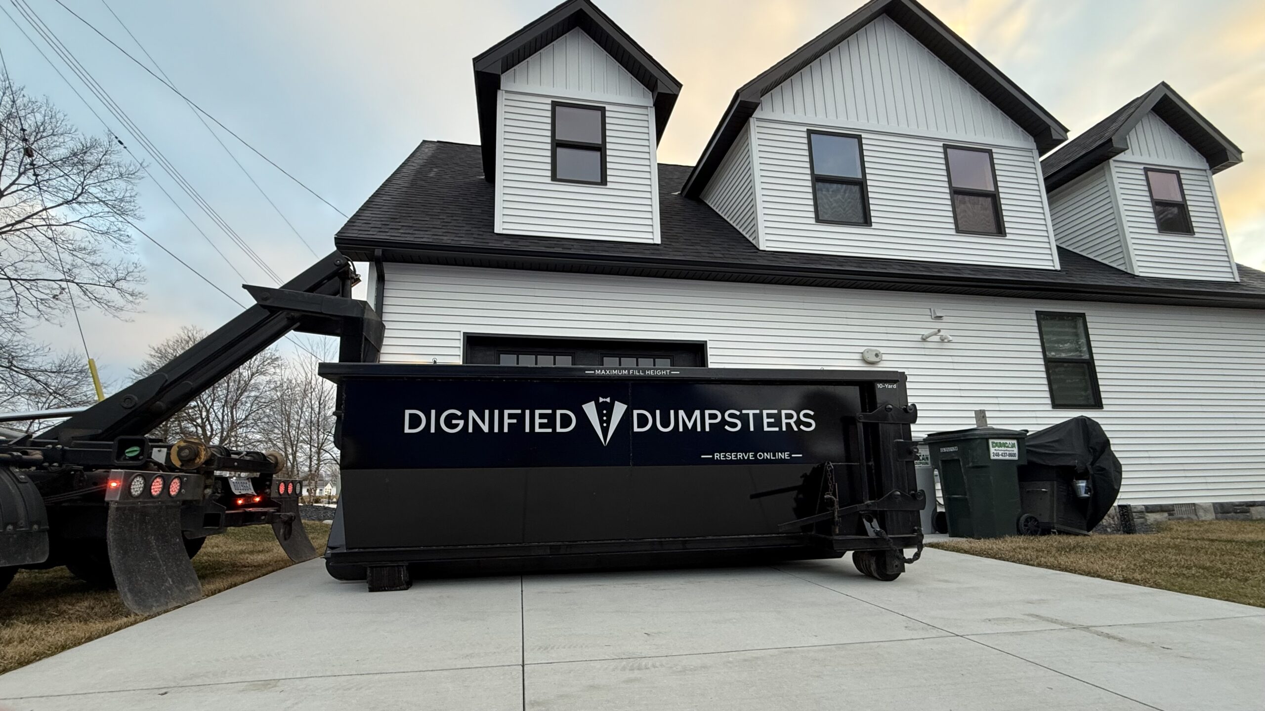 What Fits in a 10 Yard Dumpster?