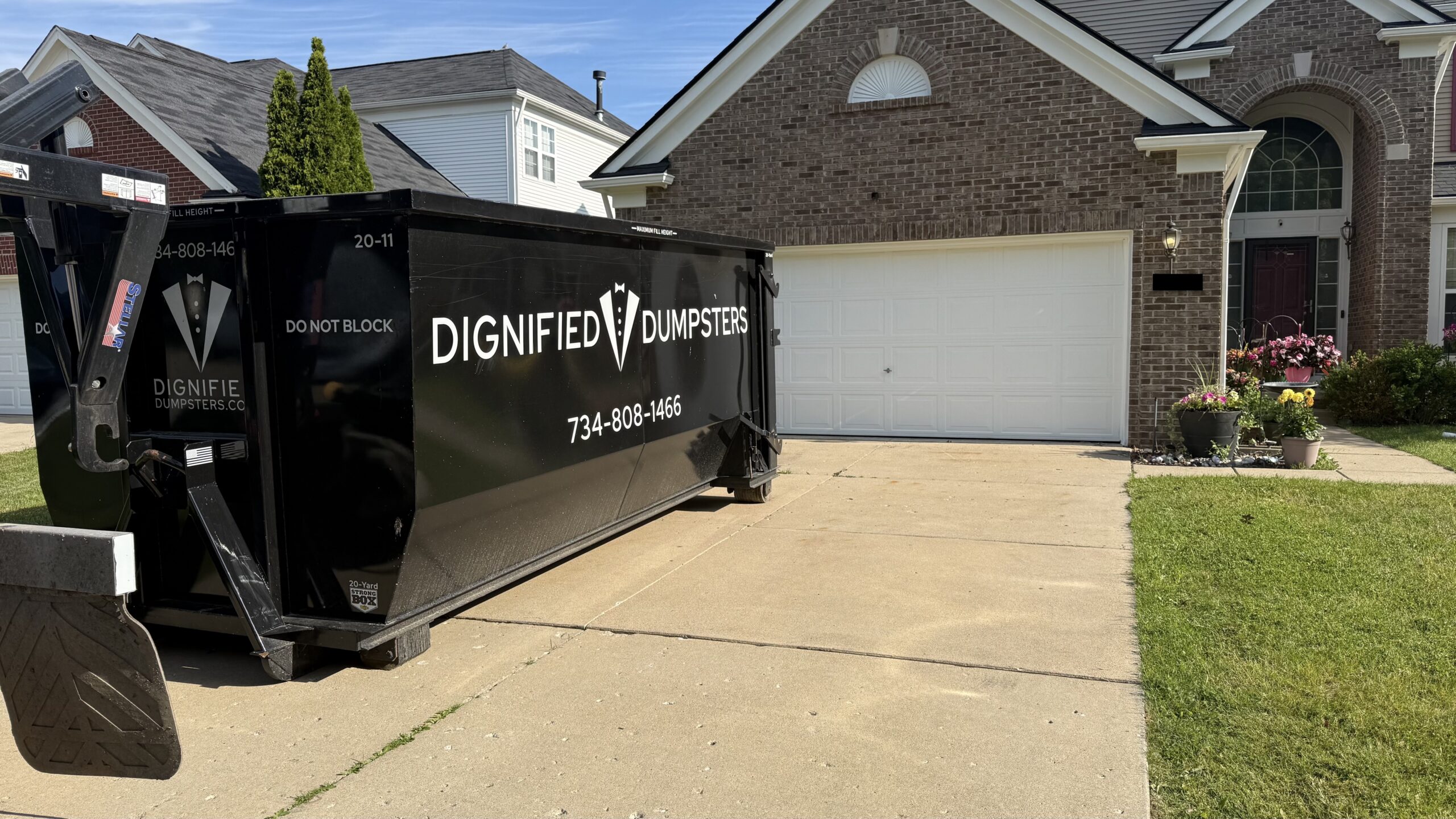 Summer Cleanup Projects That Usually Need a Dumpster